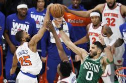 包含76人惊艳全场，冲击季后赛助攻爆棚，塔图姆逆转取胜！的词条