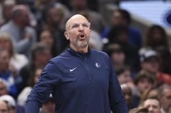 凯尔特人绝杀时刻，东契奇点燃赛场，爆发新星迎来胜利！的简单介绍