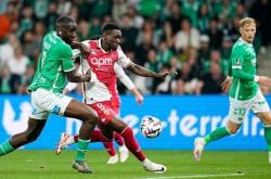 圣埃蒂安客场逼平兰斯，保持不败纪录